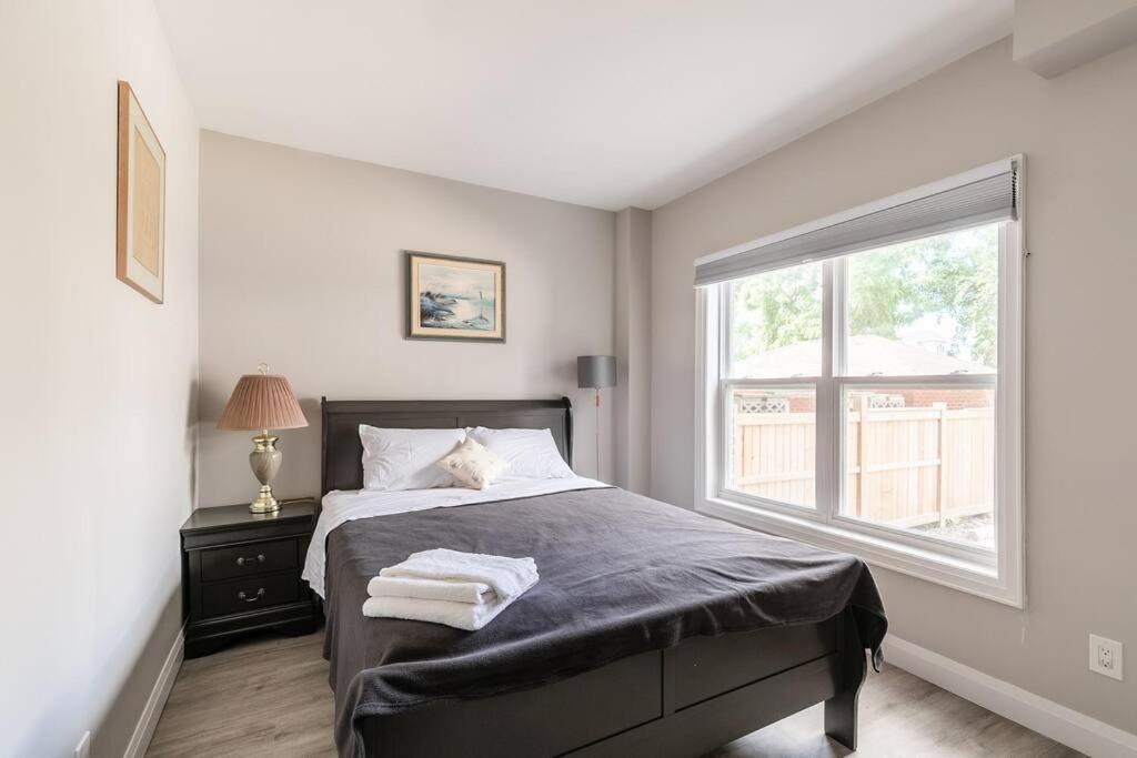 Modern House Newly Furnished 3 Mins Drive To Fall Niagara Falls Exteriér fotografie