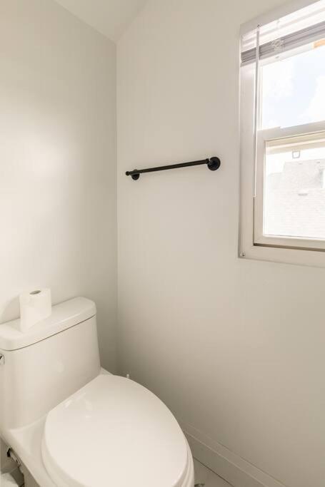 Modern House Newly Furnished 3 Mins Drive To Fall Niagara Falls Exteriér fotografie
