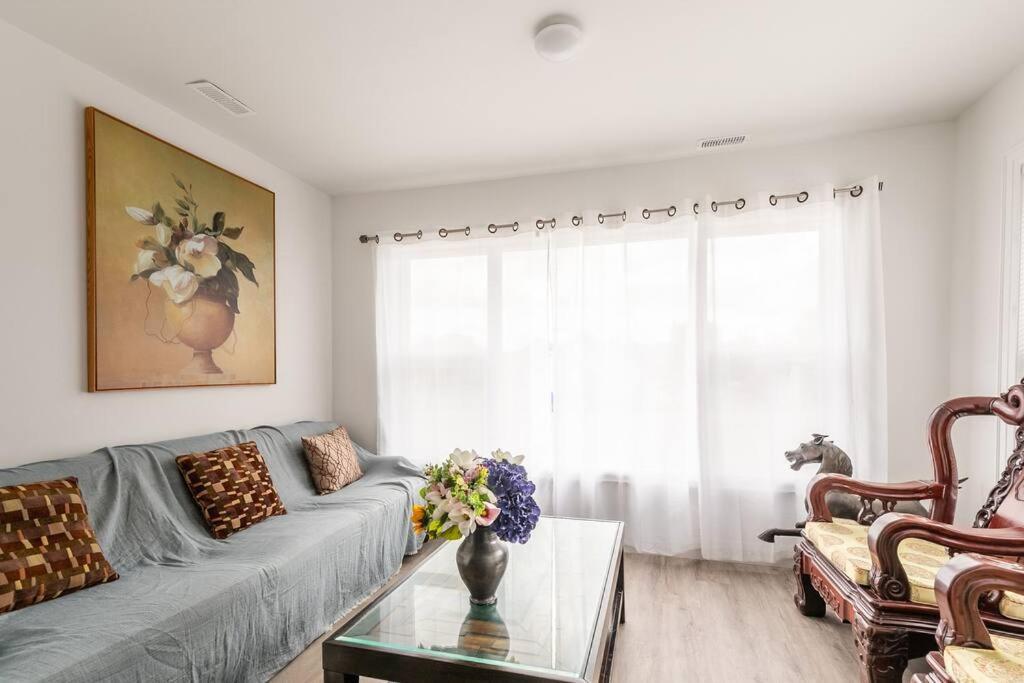 Modern House Newly Furnished 3 Mins Drive To Fall Niagara Falls Exteriér fotografie