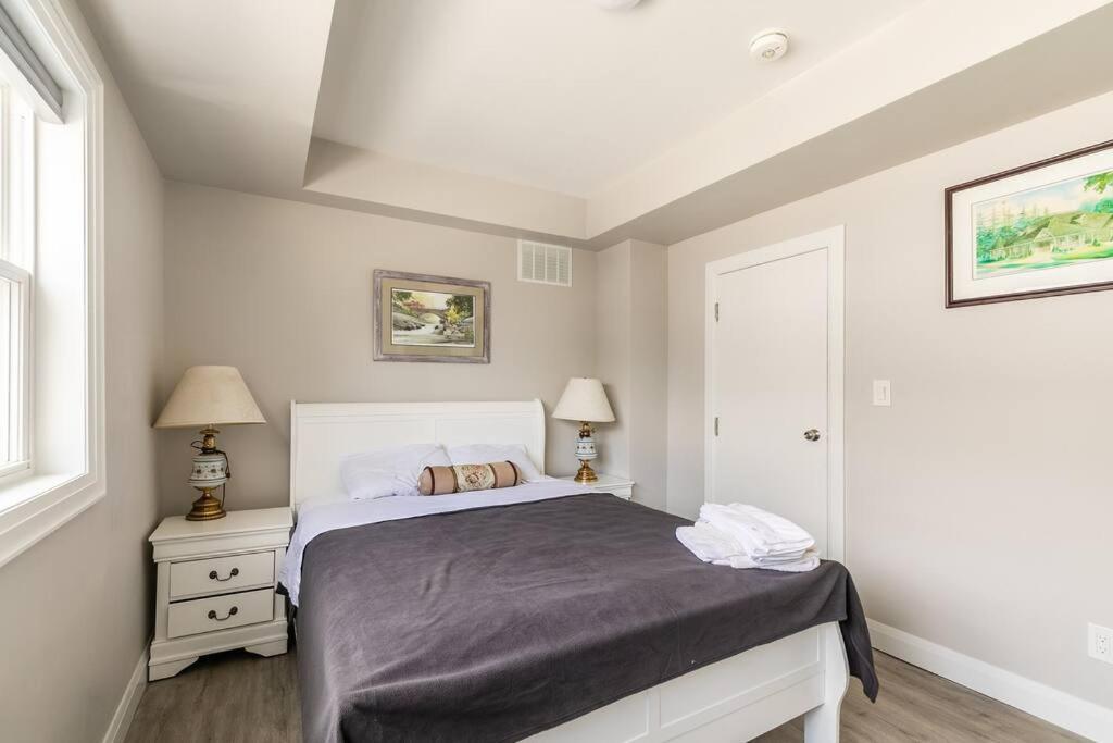 Modern House Newly Furnished 3 Mins Drive To Fall Niagara Falls Exteriér fotografie